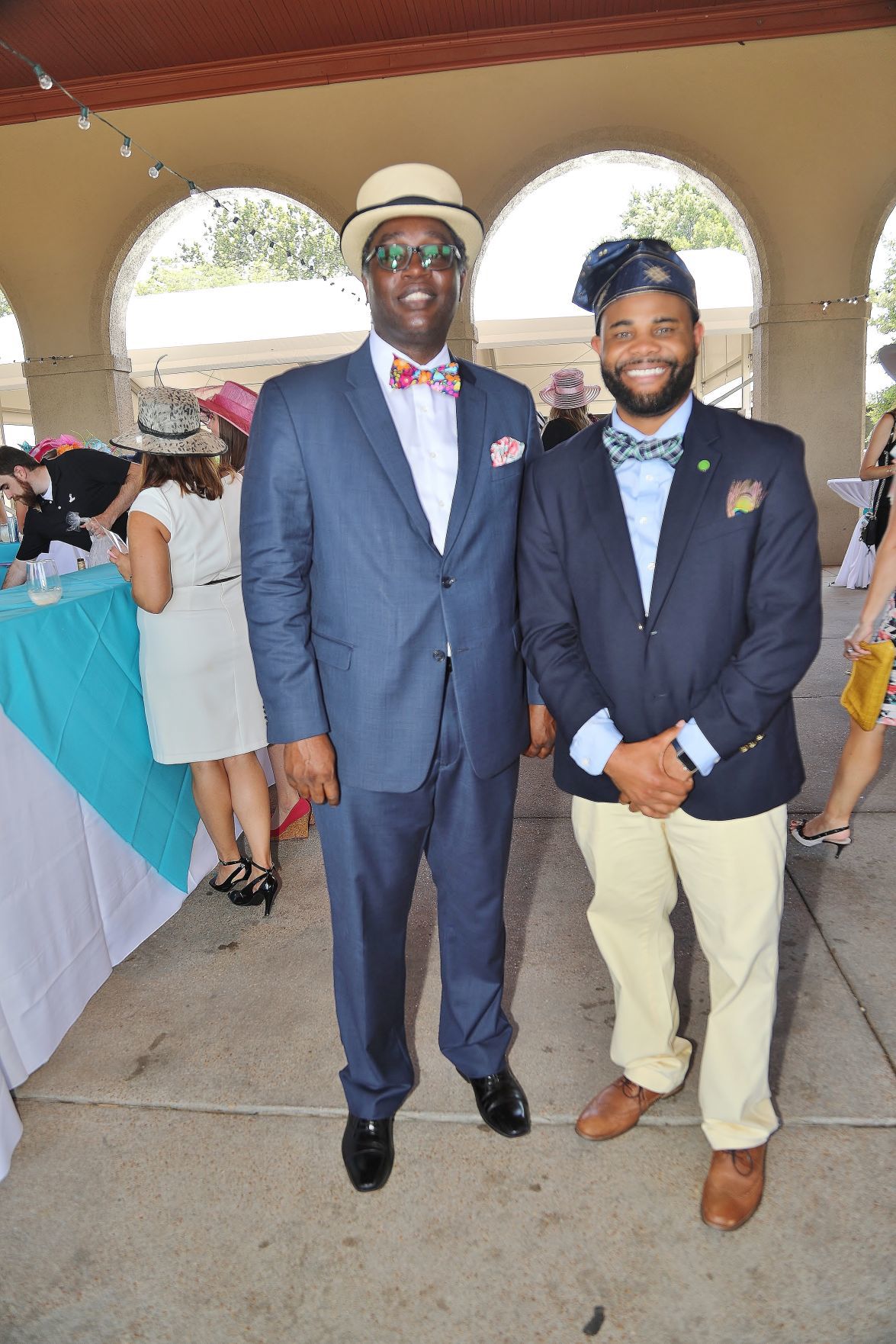 Sean Joe, Larry Davis